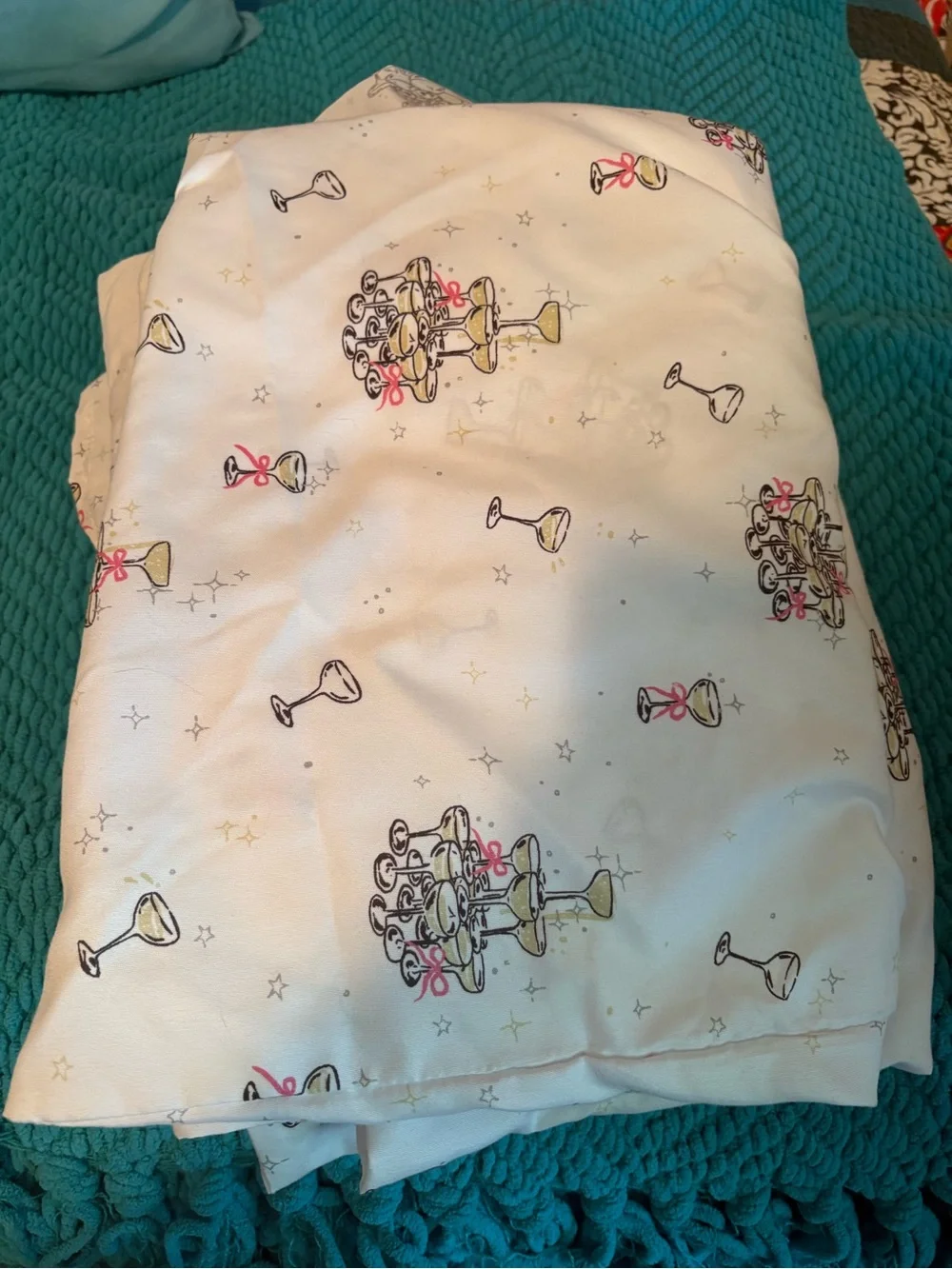 White Chandelier Print champagne glasses sheet set– Elegant Home Bedding
